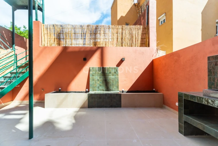 Apartamento T2 para Venda em Arroios Foto 3