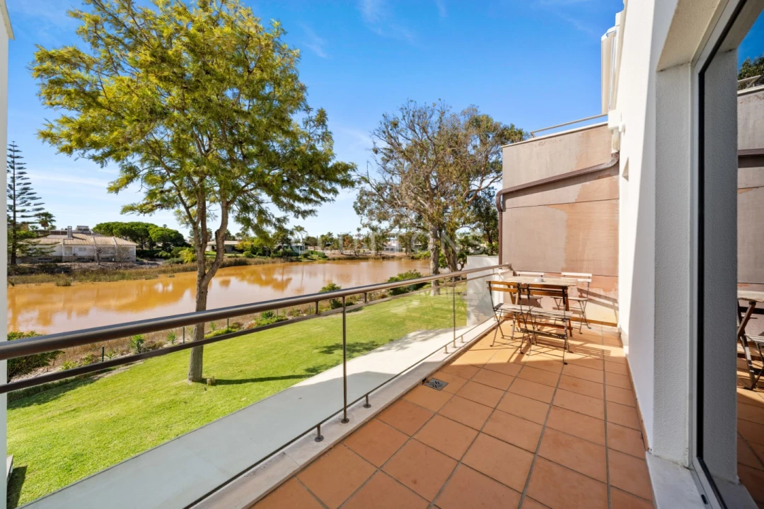 Apartamento T2 para Venda em Carvalhal Foto 1