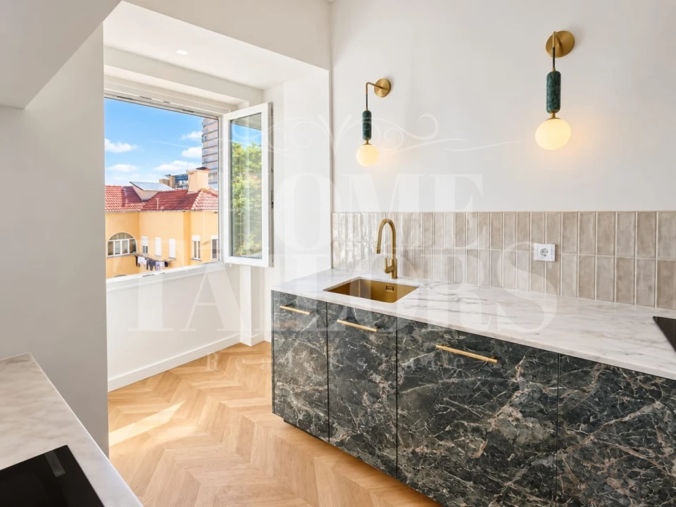 Apartamento T2 para Venda em Penha de França Foto 1