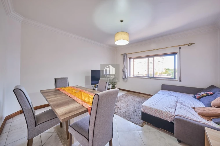 Apartamento T2 para Venda em Laranjeiro e Feijó Foto 4