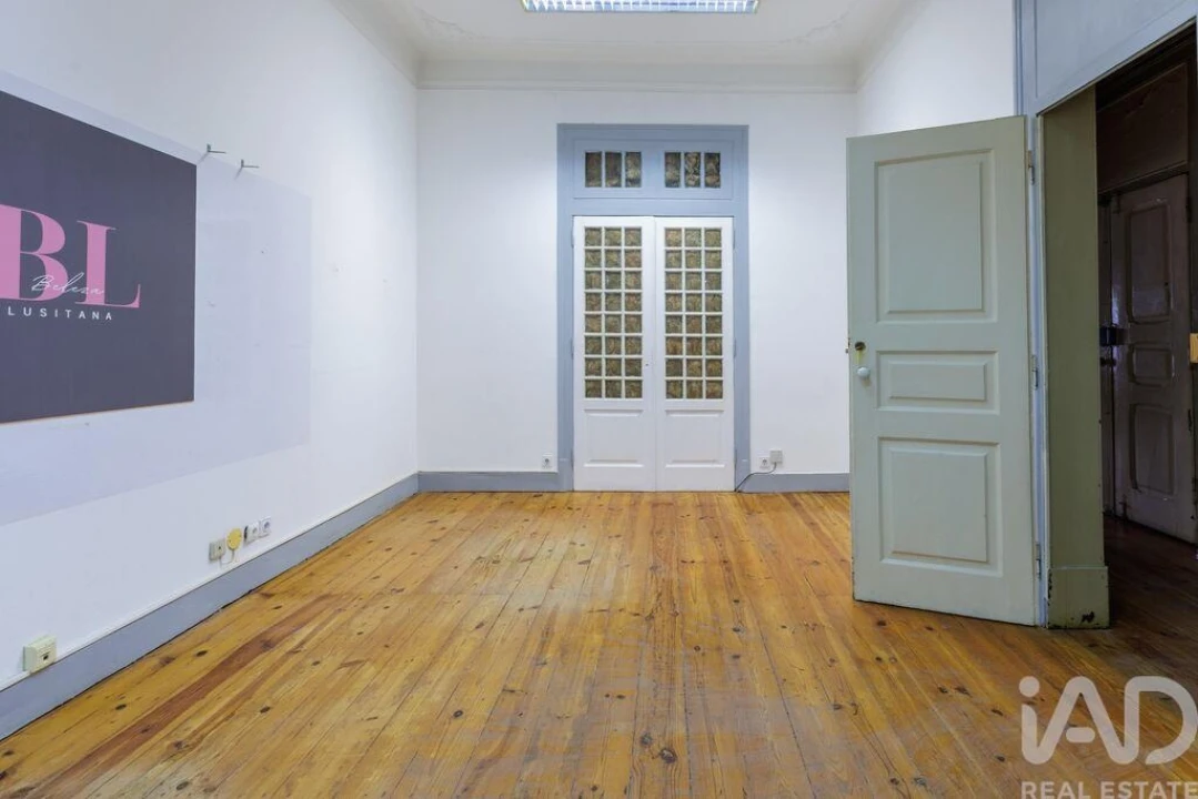 Apartamento T7 para Venda em Arroios Foto 7