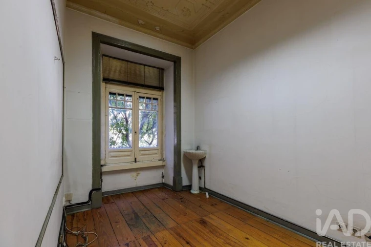 Apartamento T7 para Venda em Arroios Foto 3