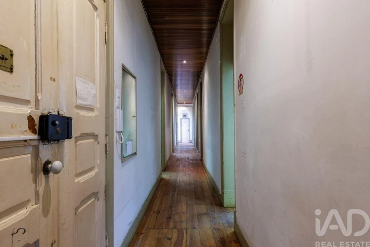 Apartamento T7 para Venda em Arroios Foto 5