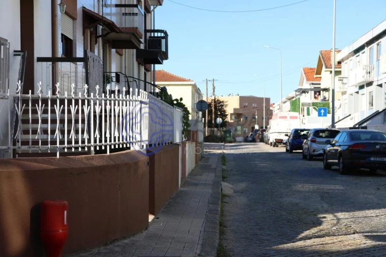 Moradia T3 para Venda em Mafamude e Vilar do Paraíso Foto 5