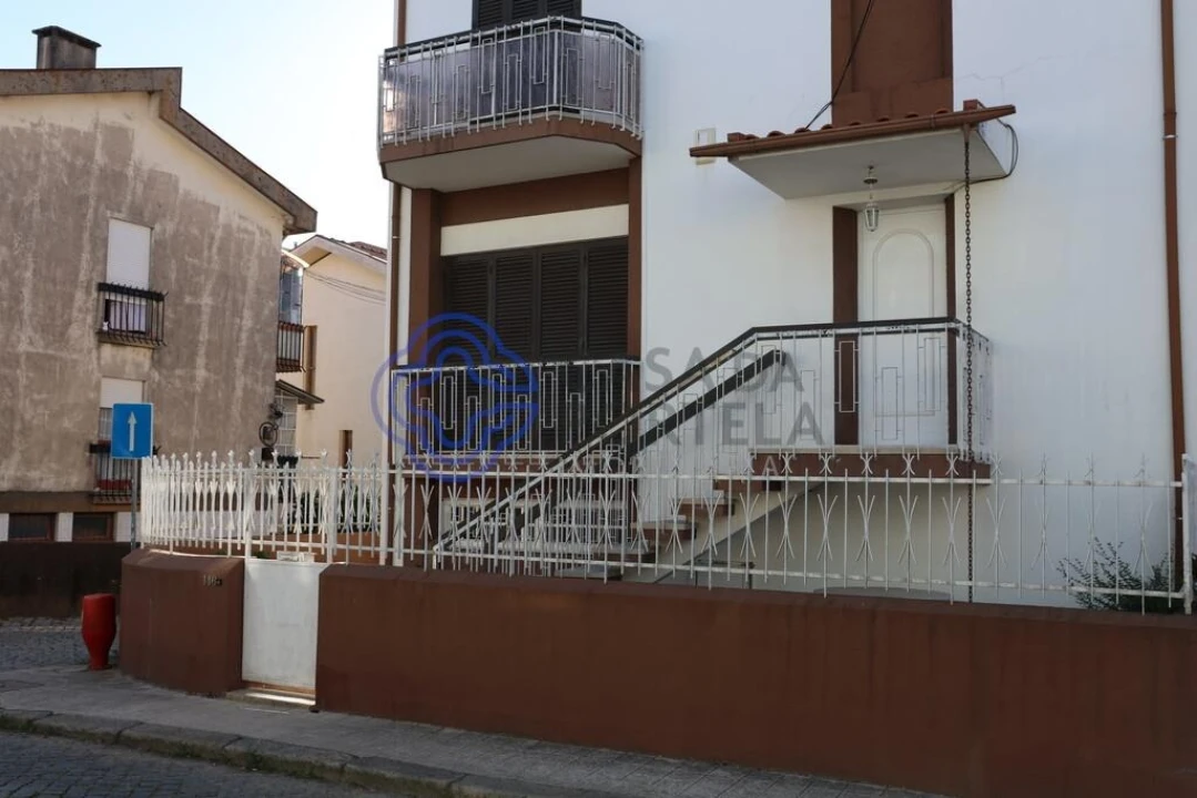 Moradia T3 para Venda em Mafamude e Vilar do Paraíso Foto 1