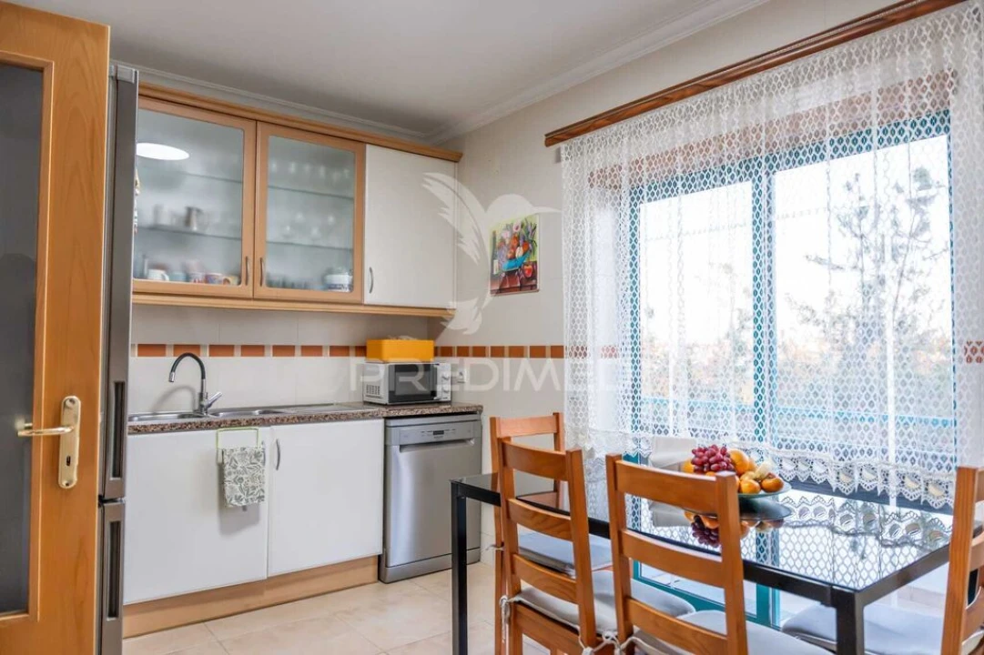 Apartamento T3 para Venda em Marinha Grande Foto 1