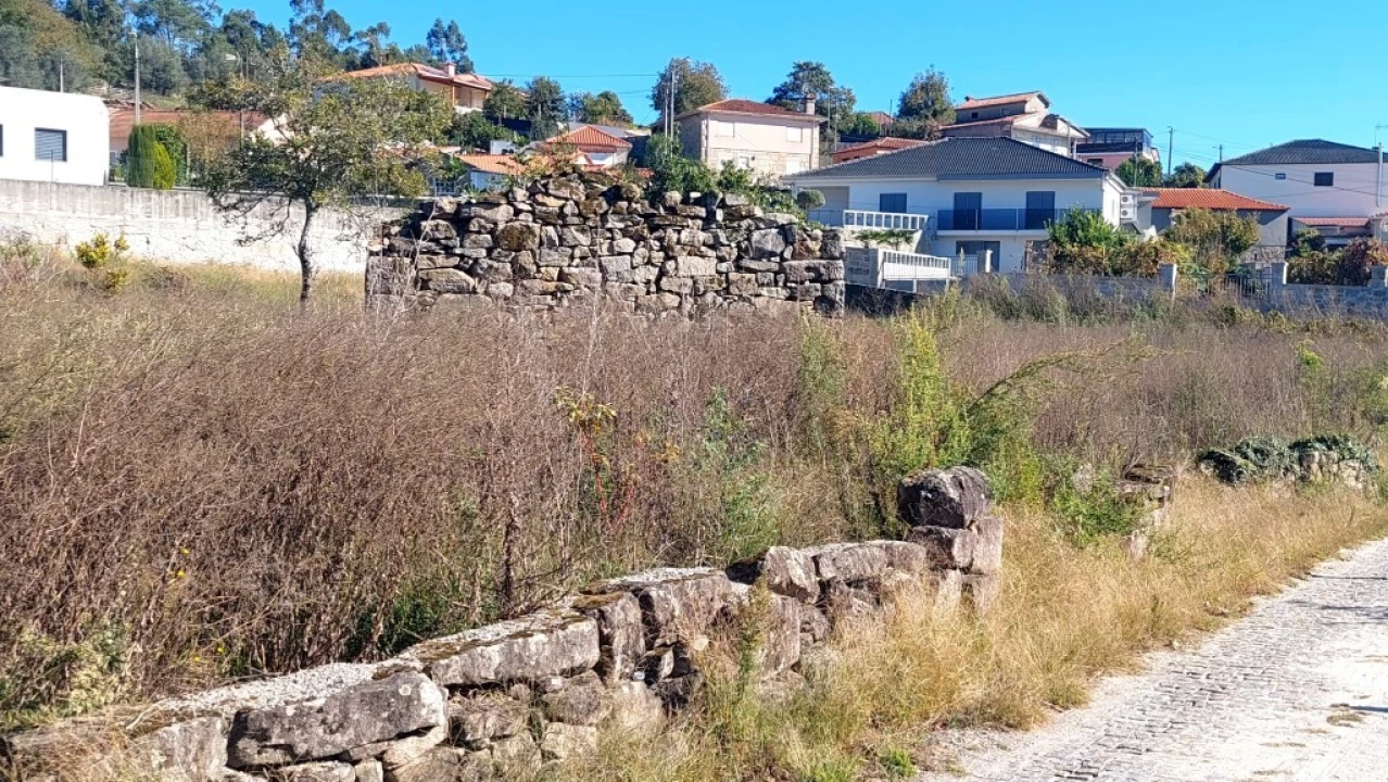 Terreno para Venda em Briteiros Santo Estêvão e Donim Foto 5