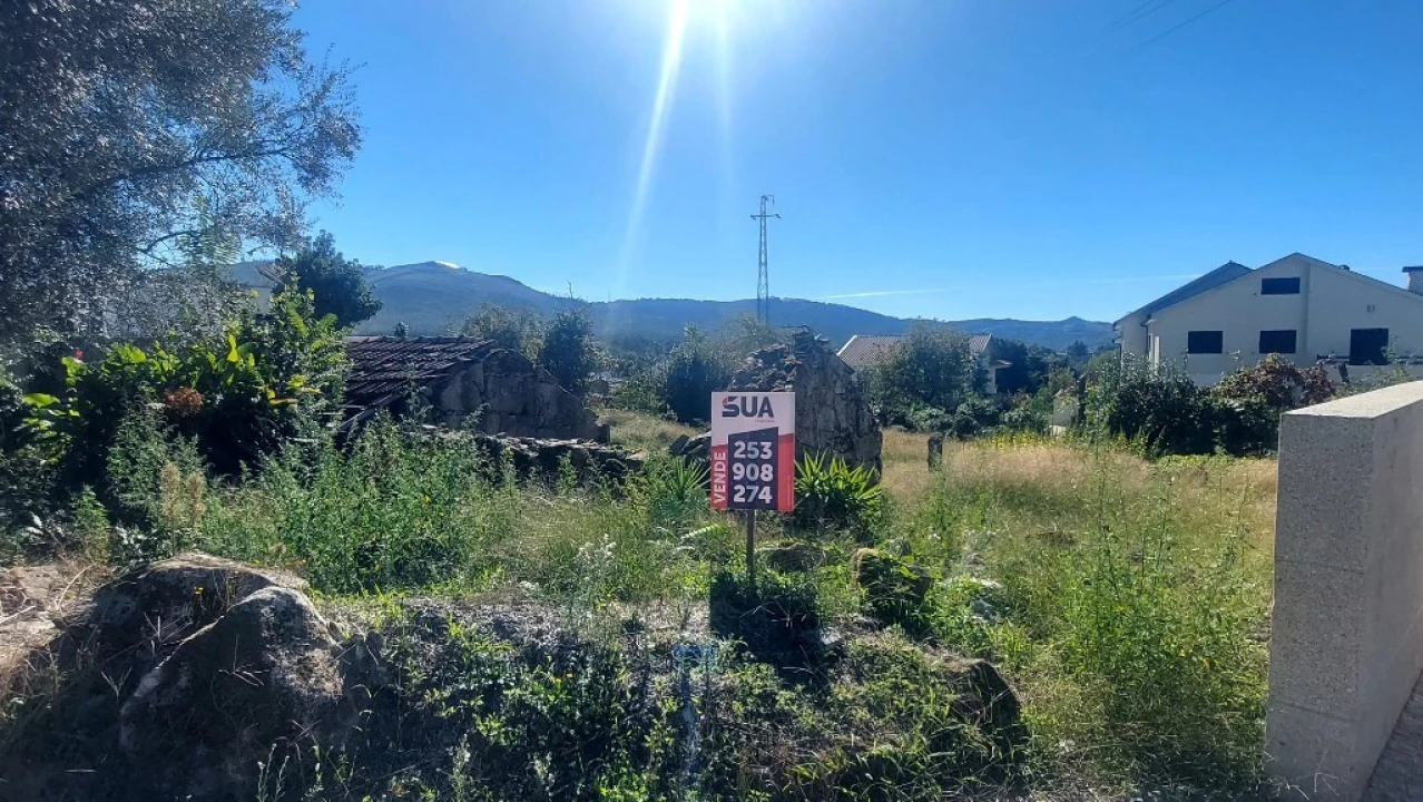Terreno para Venda em Briteiros Santo Estêvão e Donim Foto 8