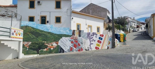 Moradia T3 para Venda em Espírito Santo, Nossa Senhora da Graça e São Simão
