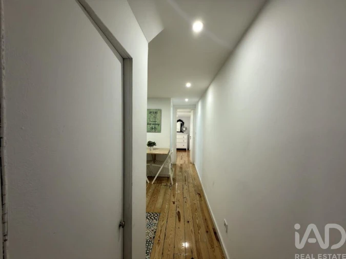 Apartamento T1 para Venda em São Vicente Foto 7