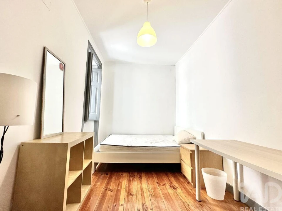 Apartamento T4 para Venda em Arroios Foto 9