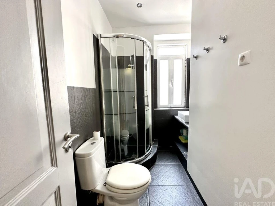 Apartamento T4 para Venda em Arroios Foto 8