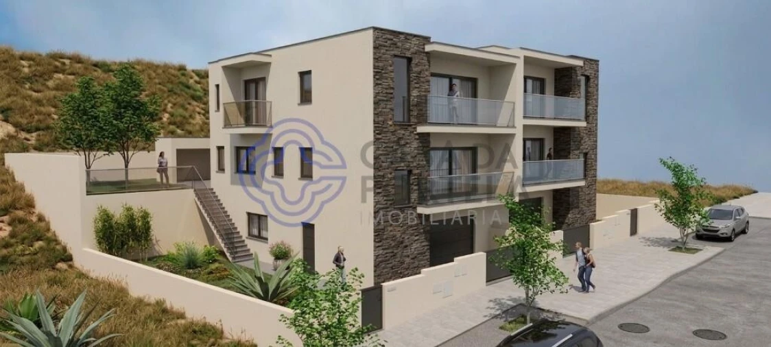 Moradia T4 para Venda em Santa Maria, São Pedro e Matacães Foto 2
