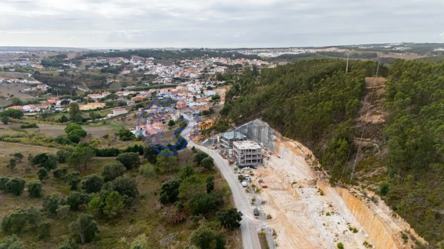 Moradia T4 para Venda em Santa Maria, São Pedro e Matacães Foto 34