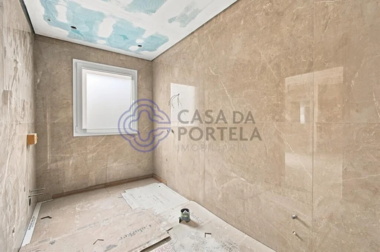 Moradia T4 para Venda em Santa Maria, São Pedro e Matacães Foto 23