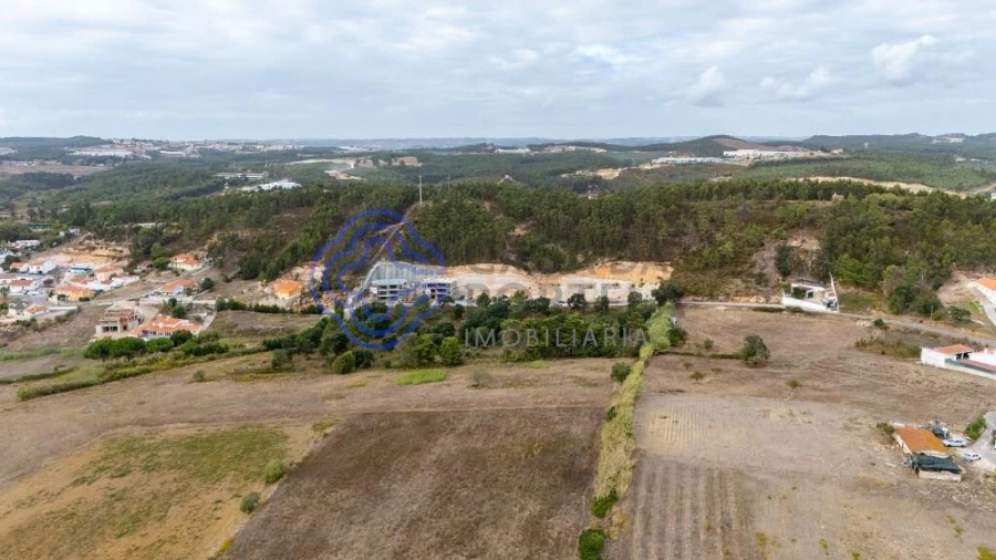 Moradia T4 para Venda em Santa Maria, São Pedro e Matacães Foto 38