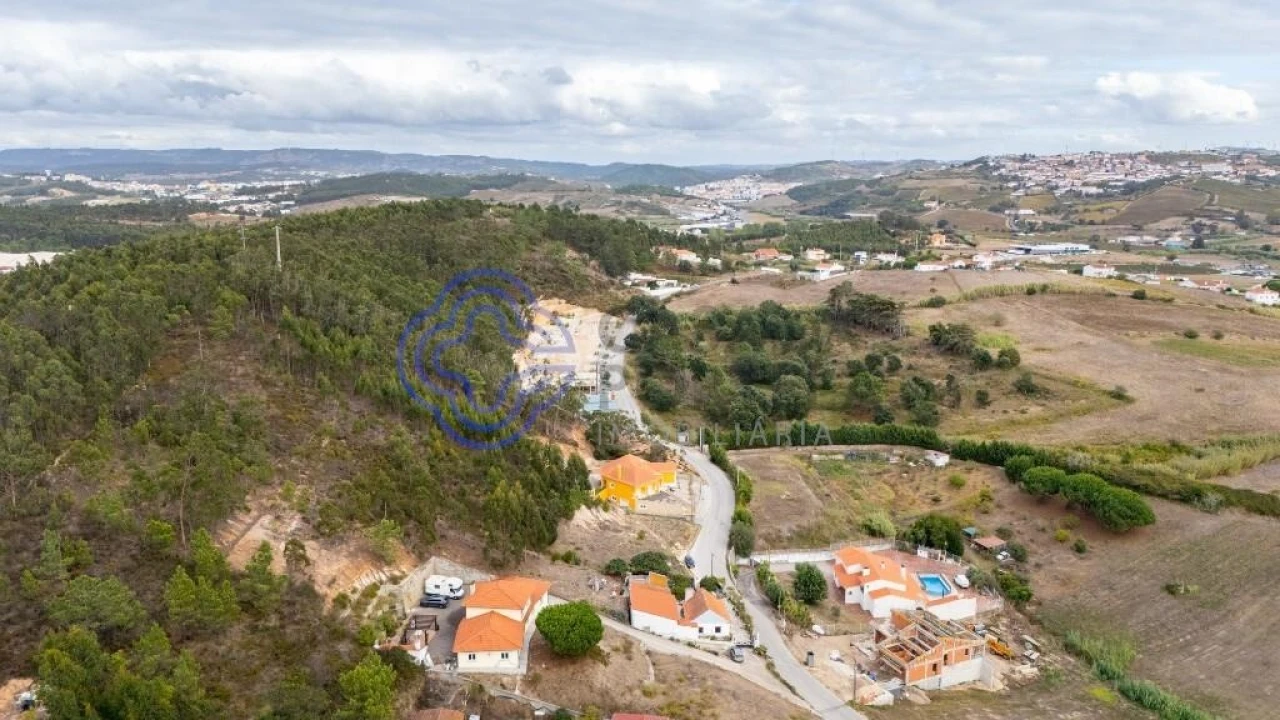 Moradia T4 para Venda em Santa Maria, São Pedro e Matacães Foto 32
