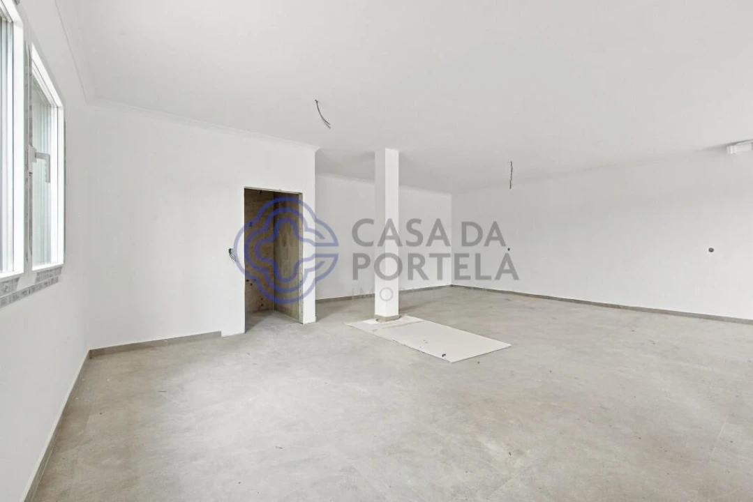Moradia T4 para Venda em Santa Maria, São Pedro e Matacães Foto 7