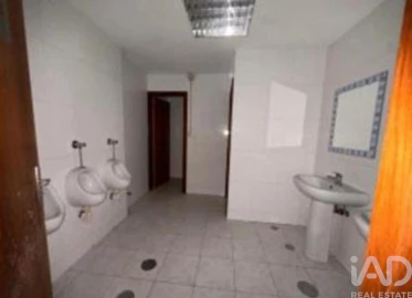 Loja para Venda em Cedofeita, Santo Ildefonso, Sé, Miragaia, São Nicolau e Vitória