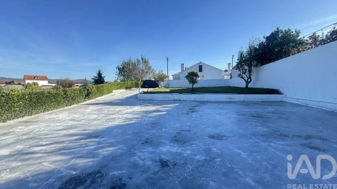 Moradia T2 para Venda em Alvarães