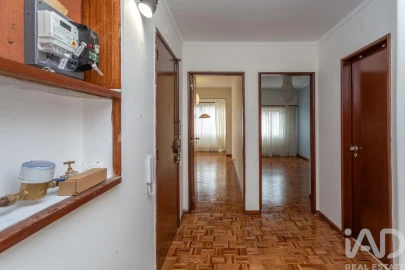 Apartamento T2 para Arrendamento em Algés, Linda-A-Velha e Cruz Quebrada-Dafundo