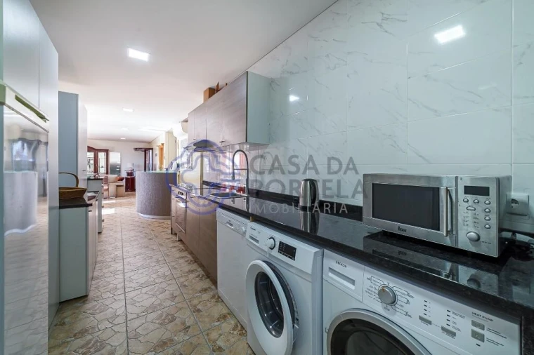 Moradia T5 para Venda em Varzea Foto 43