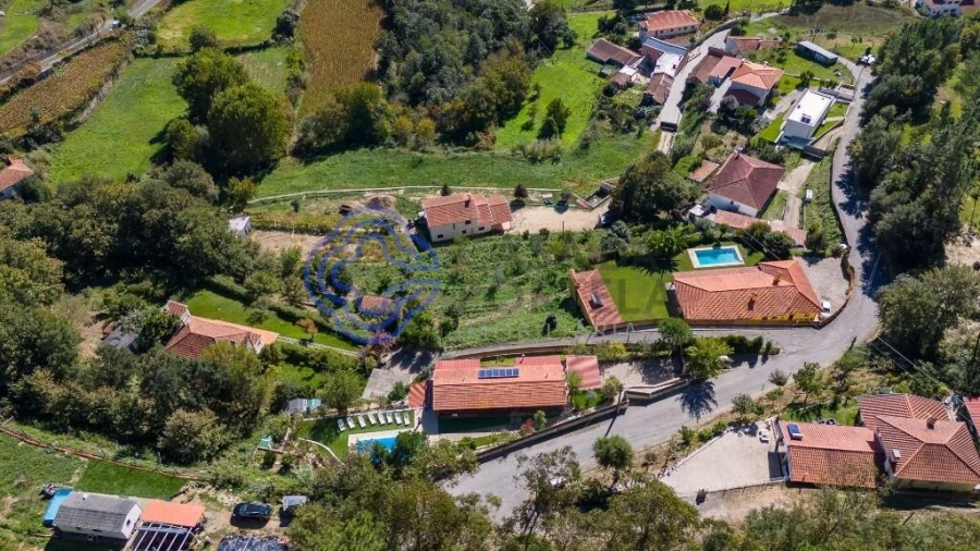 Moradia T5 para Venda em Varzea Foto 46