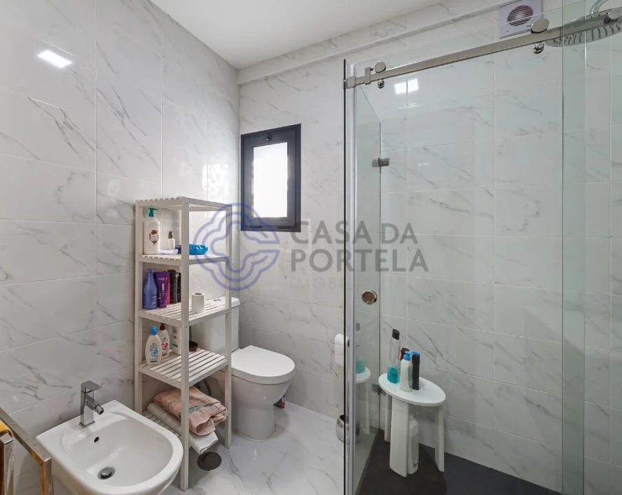Moradia T5 para Venda em Varzea Foto 25