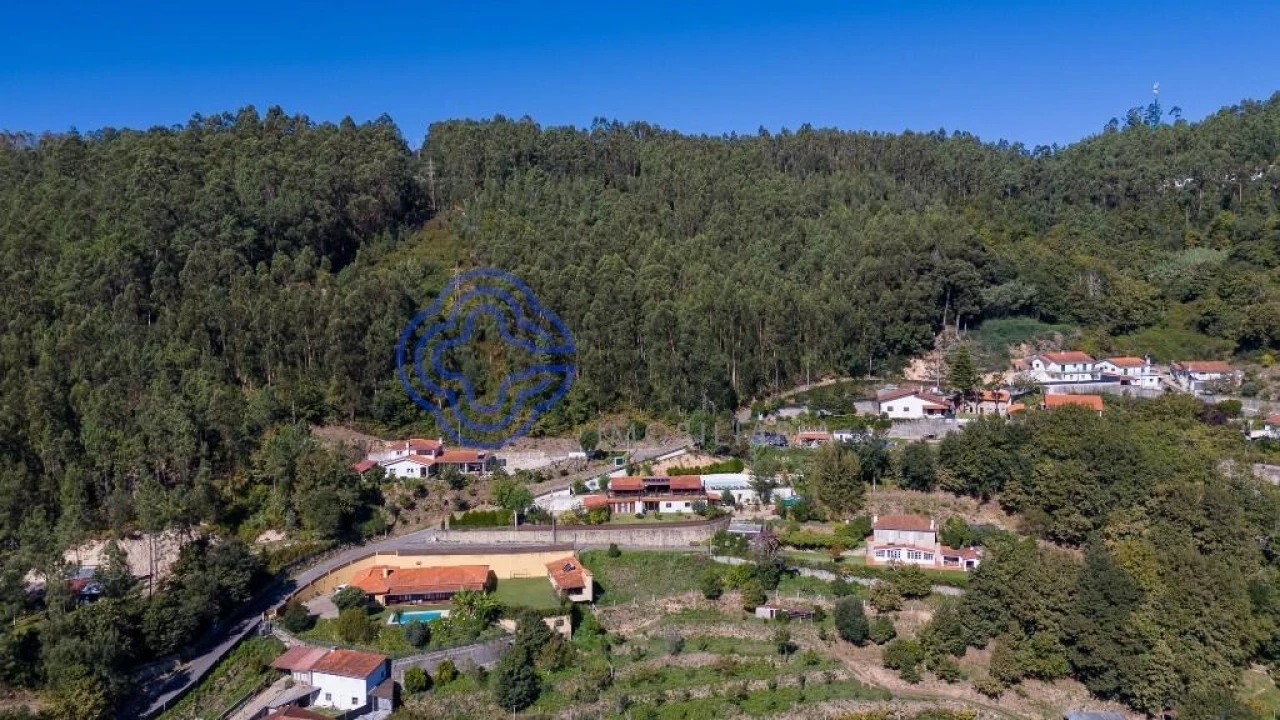 Moradia T5 para Venda em Varzea Foto 56