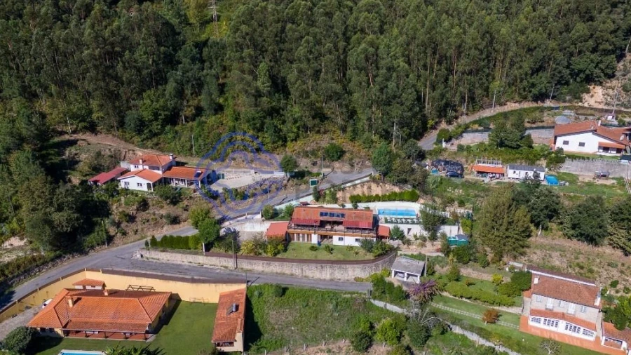 Moradia T5 para Venda em Varzea