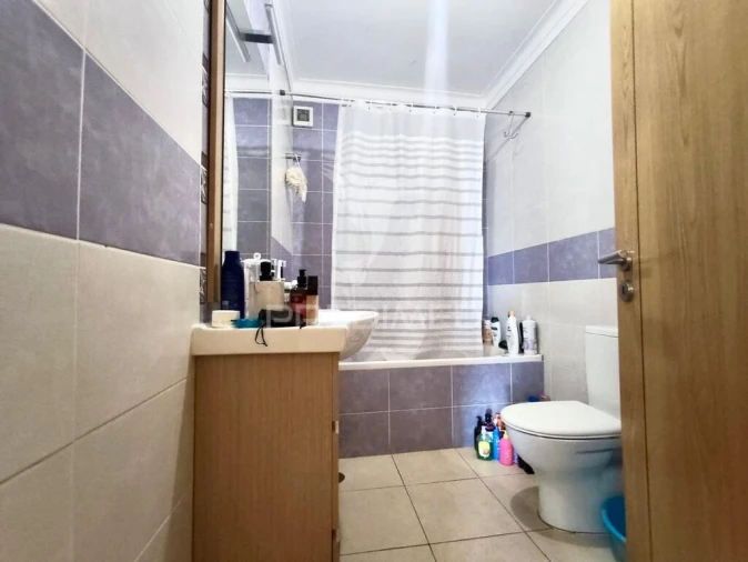 Apartamento T4 para Venda em Portimão Foto 6