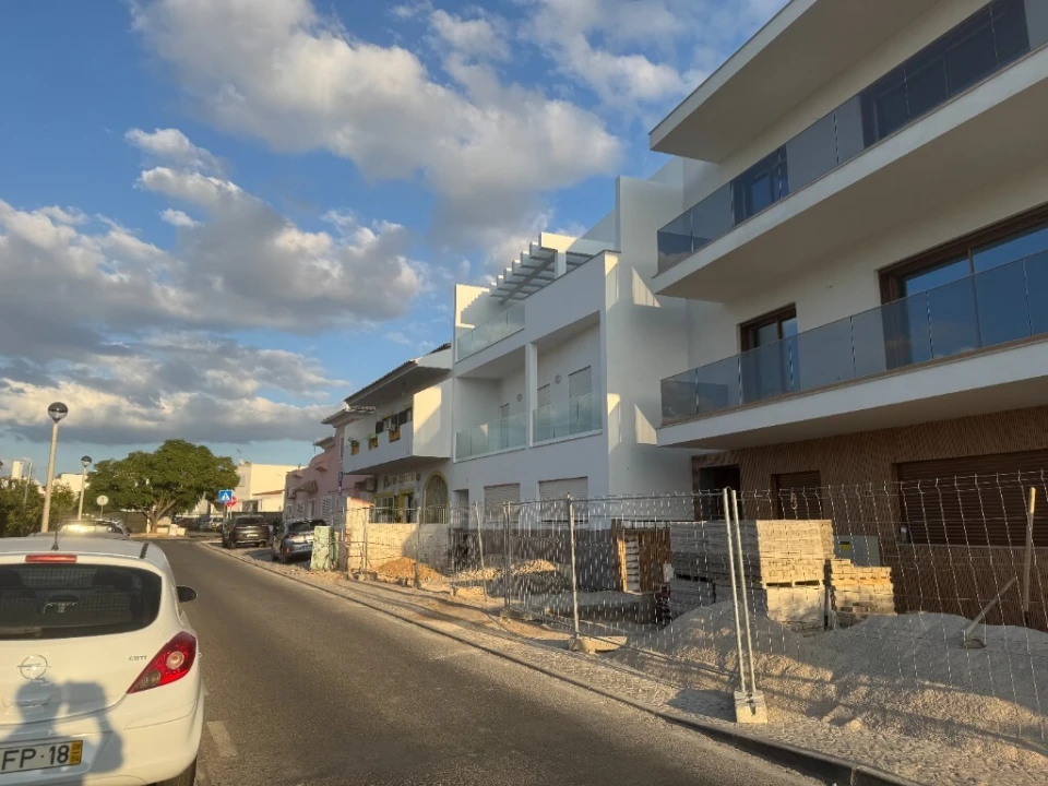 Apartamento T1 para Venda em Quarteira Foto 7