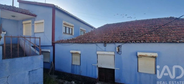 Moradia T5 para Venda em Santo Isidoro