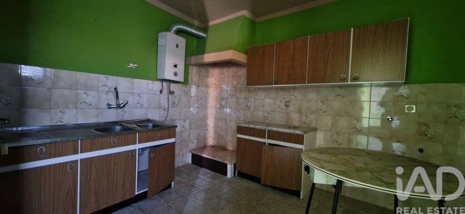 Moradia T5 para Venda em Santo Isidoro Foto 5