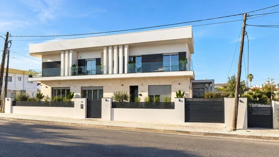 Moradia T4 para Venda em Fernao Ferro