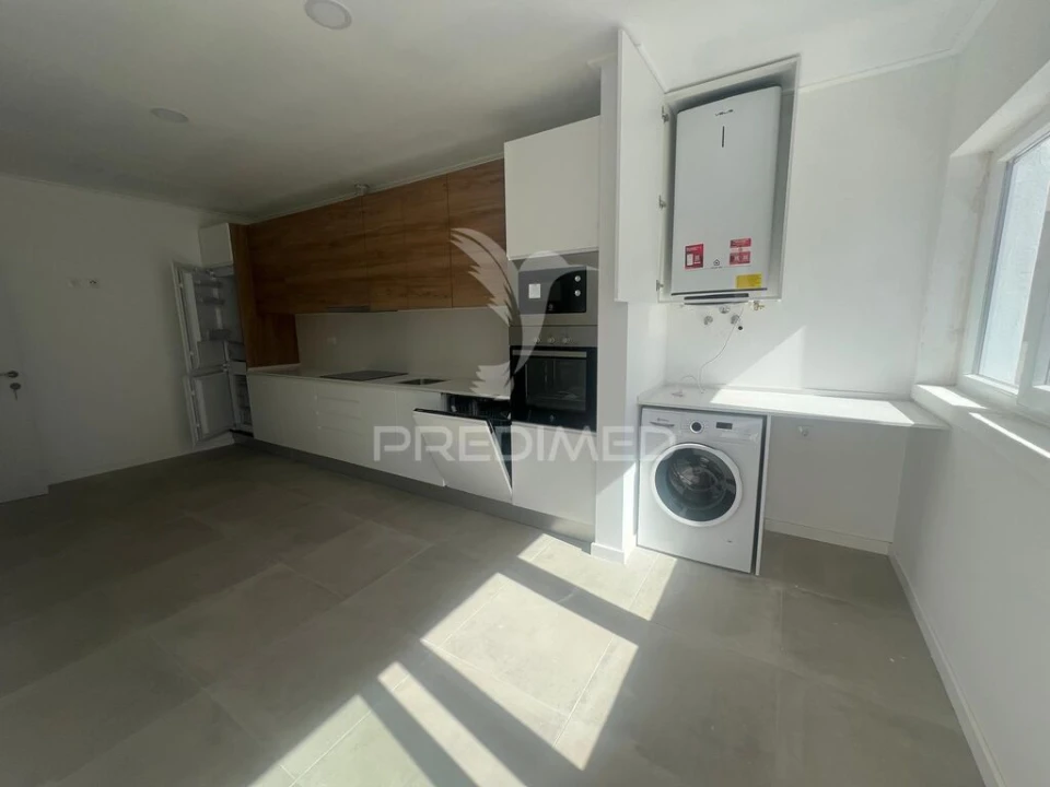 Apartamento T3 para Venda em Alto do Seixalinho, Santo André e Verderena Foto 3