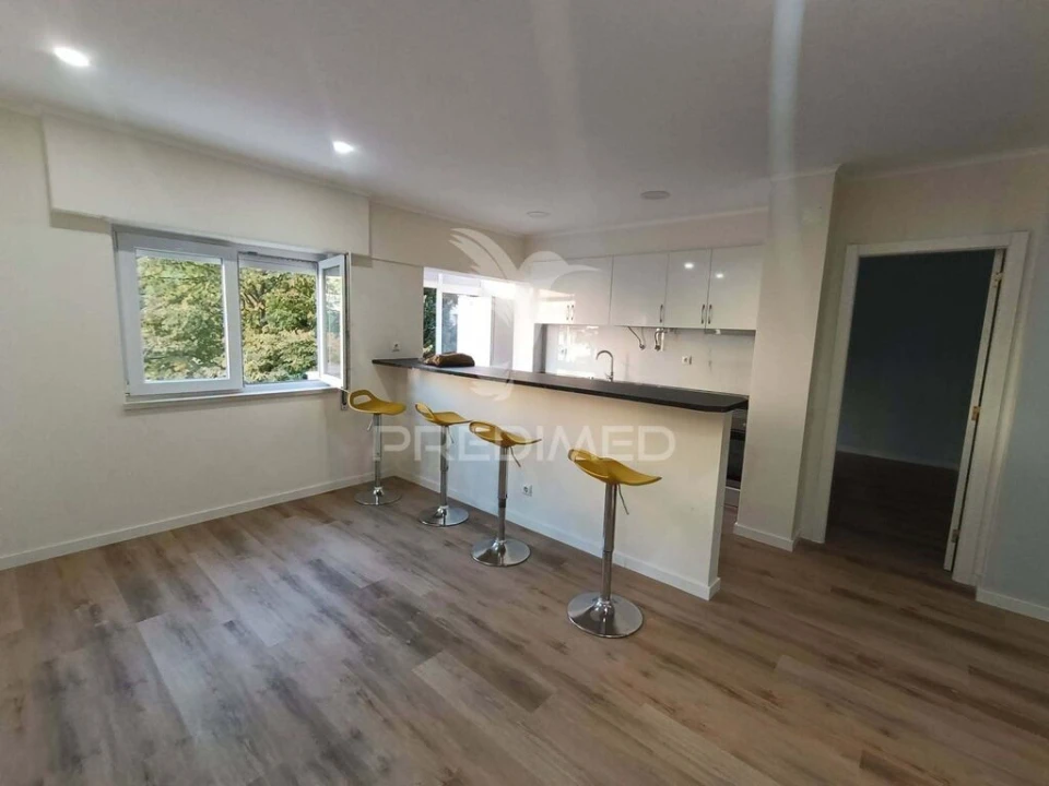 Apartamento T2 para Venda em Azeitão (São Lourenço e São Simão) Foto 1