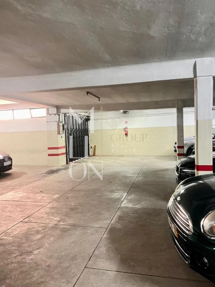 Apartamento T3 para Venda em Aldoar, Foz do Douro e Nevogilde Foto 17