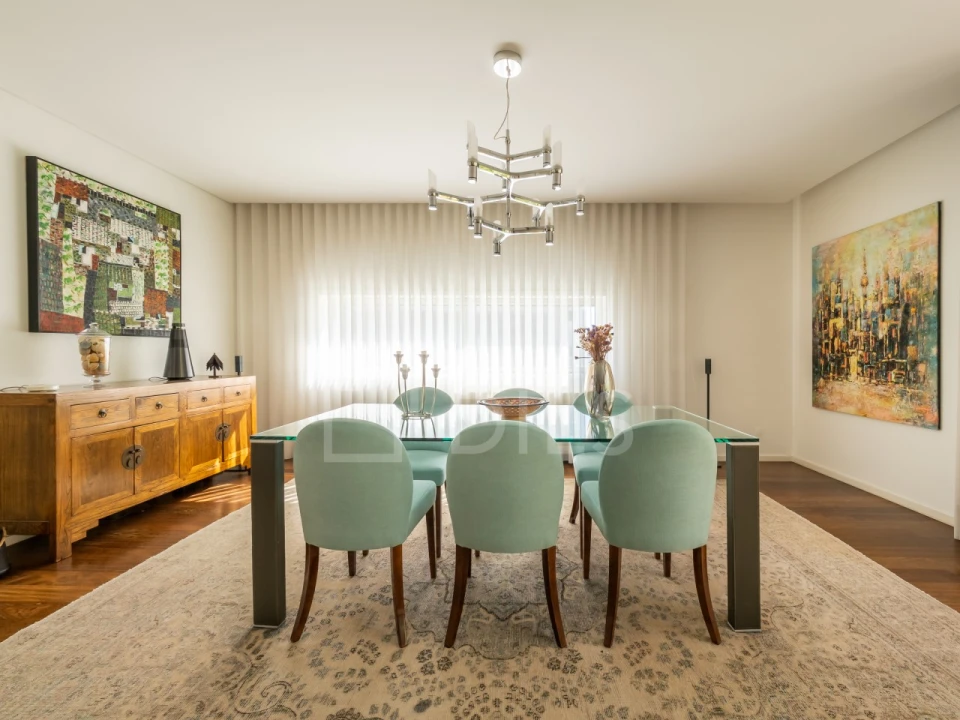 Apartamento T6 para Venda em Lordelo do Ouro e Massarelos Foto 18