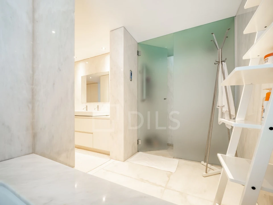 Apartamento T6 para Venda em Lordelo do Ouro e Massarelos Foto 39