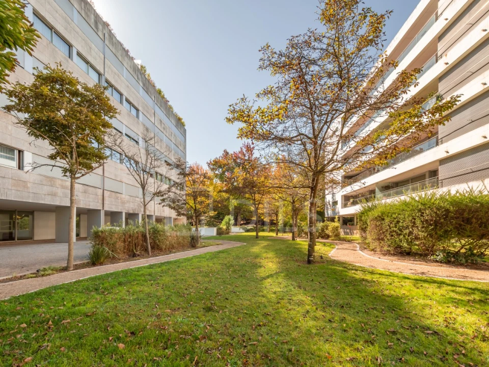 Apartamento T6 para Venda em Lordelo do Ouro e Massarelos Foto 45