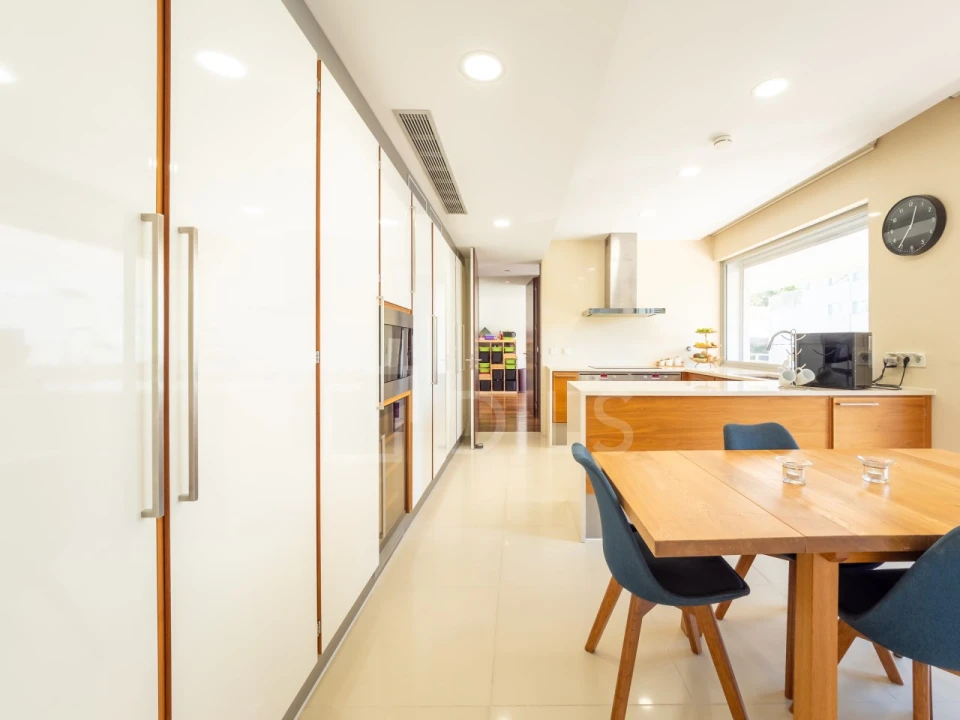 Apartamento T6 para Venda em Lordelo do Ouro e Massarelos Foto 19