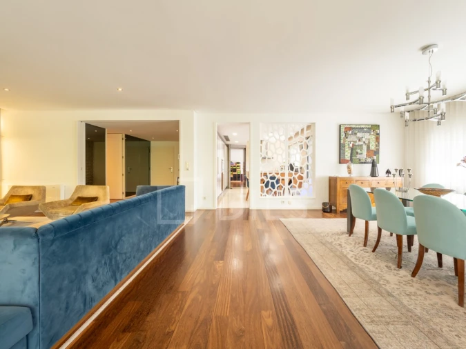 Apartamento T6 para Venda em Lordelo do Ouro e Massarelos Foto 17