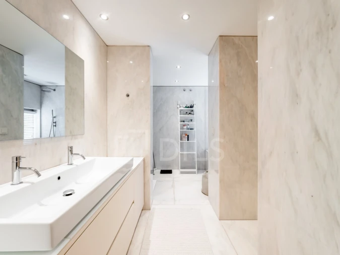 Apartamento T6 para Venda em Lordelo do Ouro e Massarelos Foto 23