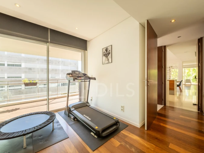Apartamento T6 para Venda em Lordelo do Ouro e Massarelos Foto 36
