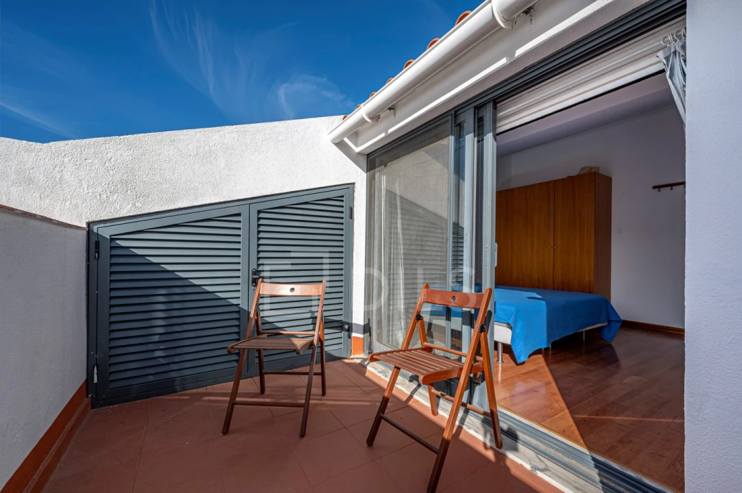 Apartamento T1 para Venda em Santa Maria do Castelo e Santiago e Santa Susana Foto 1