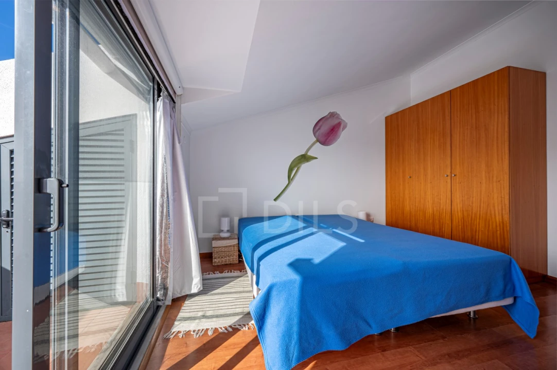 Apartamento T1 para Venda em Santa Maria do Castelo e Santiago e Santa Susana Foto 8