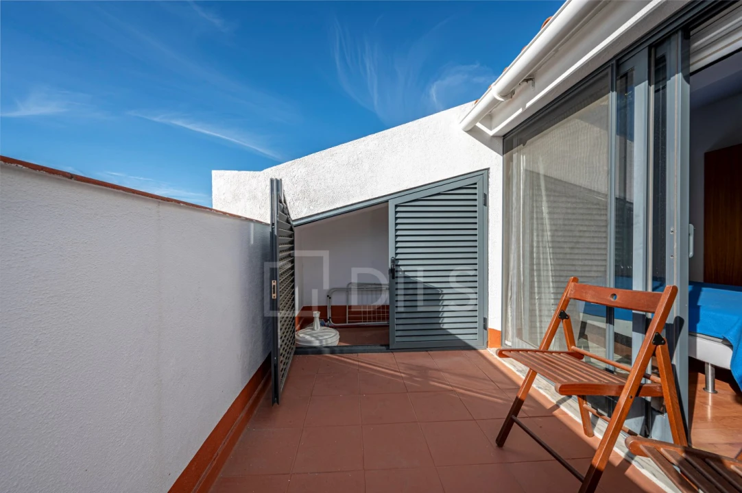 Apartamento T1 para Venda em Santa Maria do Castelo e Santiago e Santa Susana Foto 13