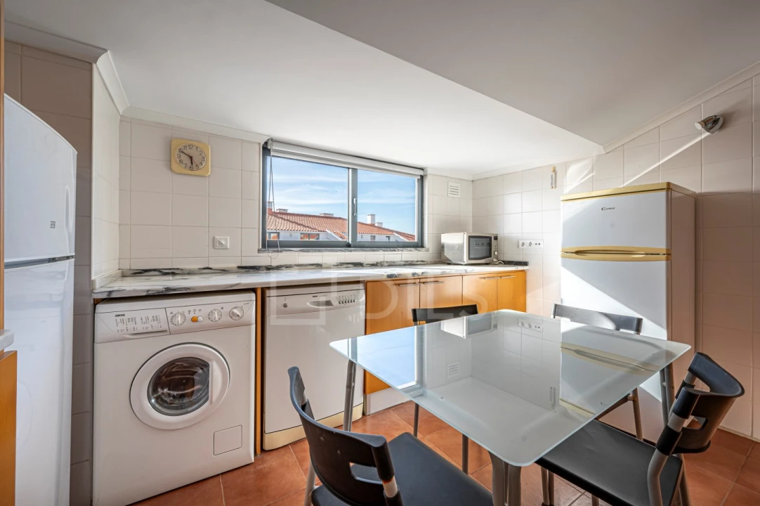 Apartamento T1 para Venda em Santa Maria do Castelo e Santiago e Santa Susana Foto 6