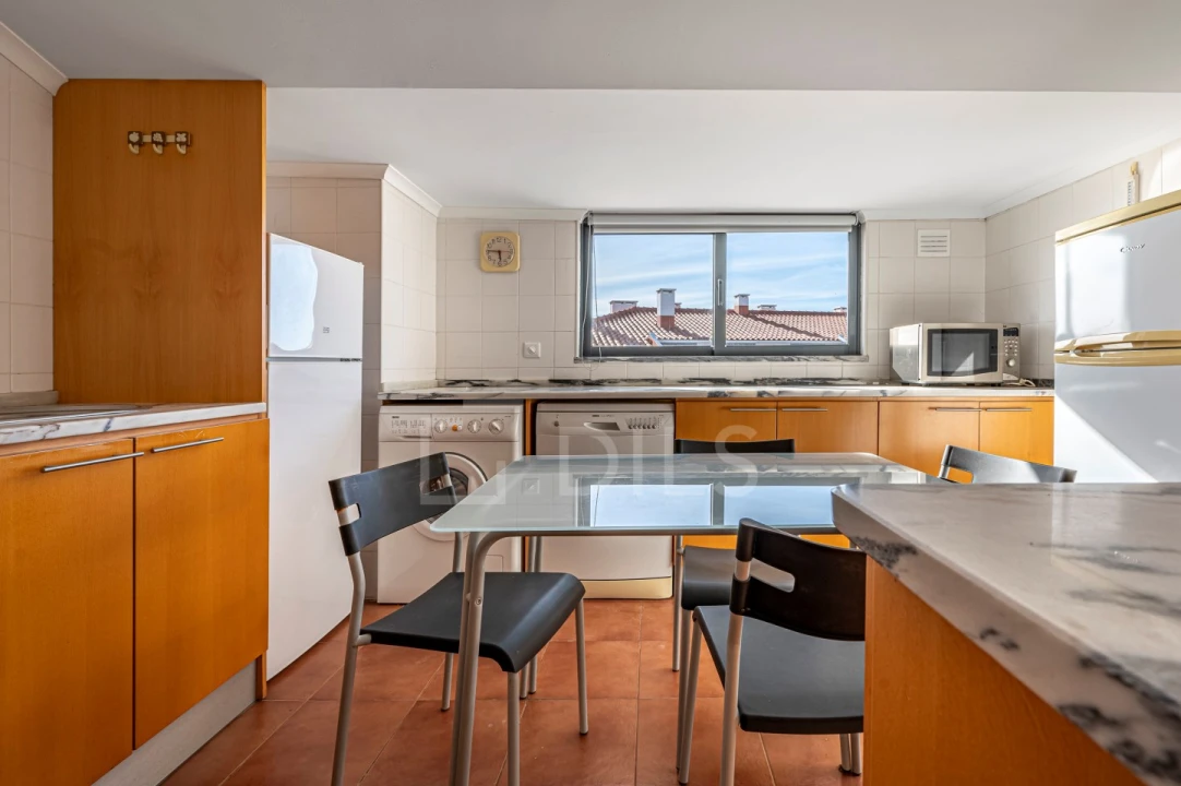 Apartamento T1 para Venda em Santa Maria do Castelo e Santiago e Santa Susana Foto 7